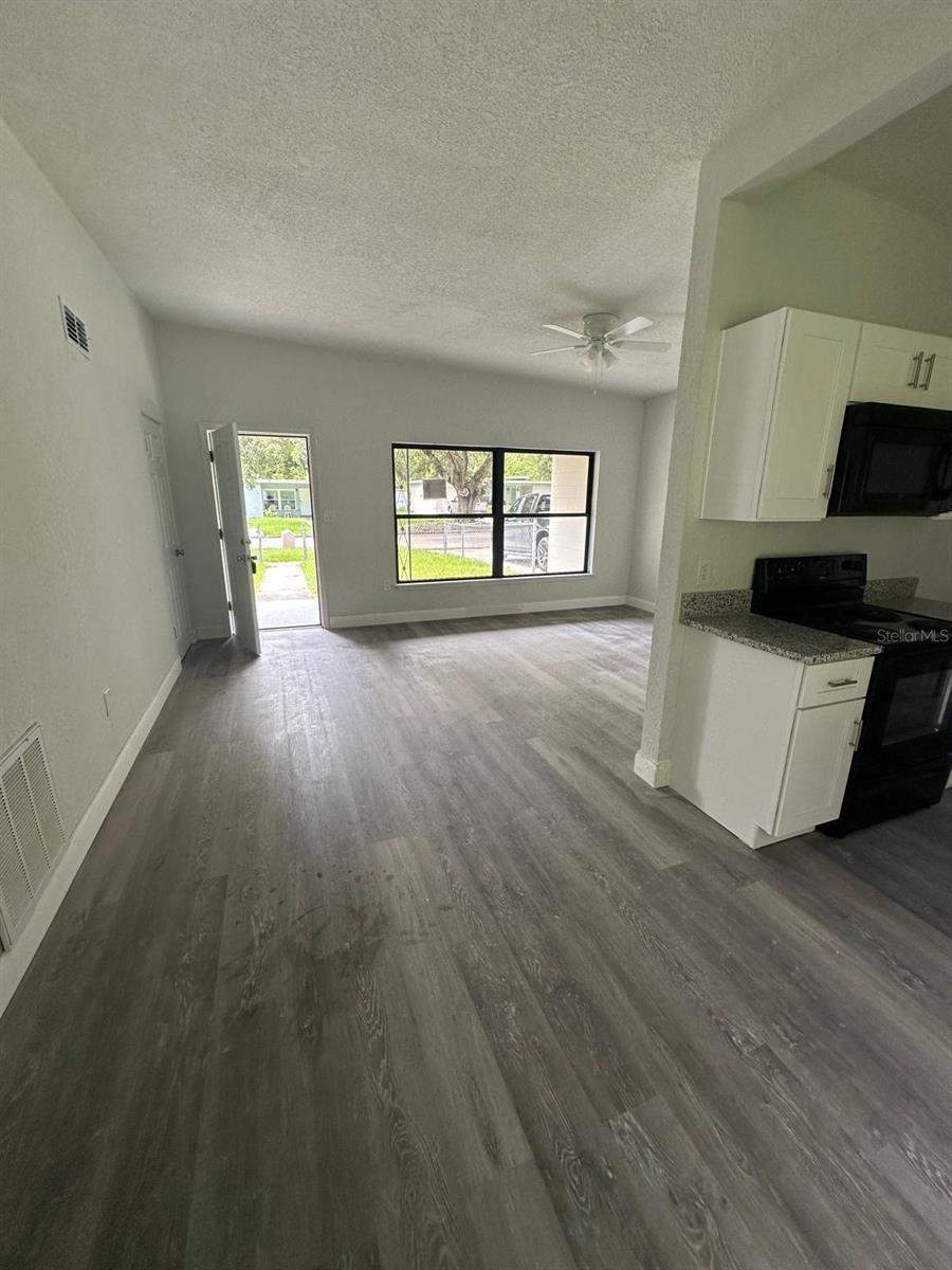 Image 4 of 16 For 4514 Arch Street