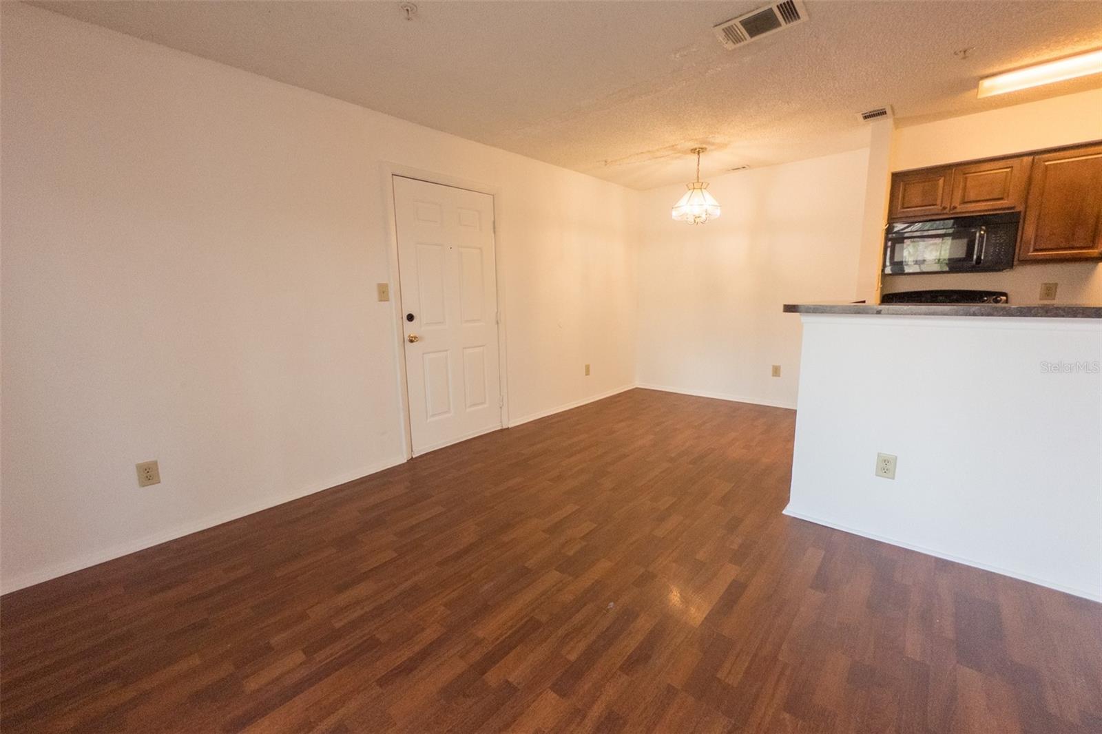 Image 19 of 21 For 241 Afton Square 206