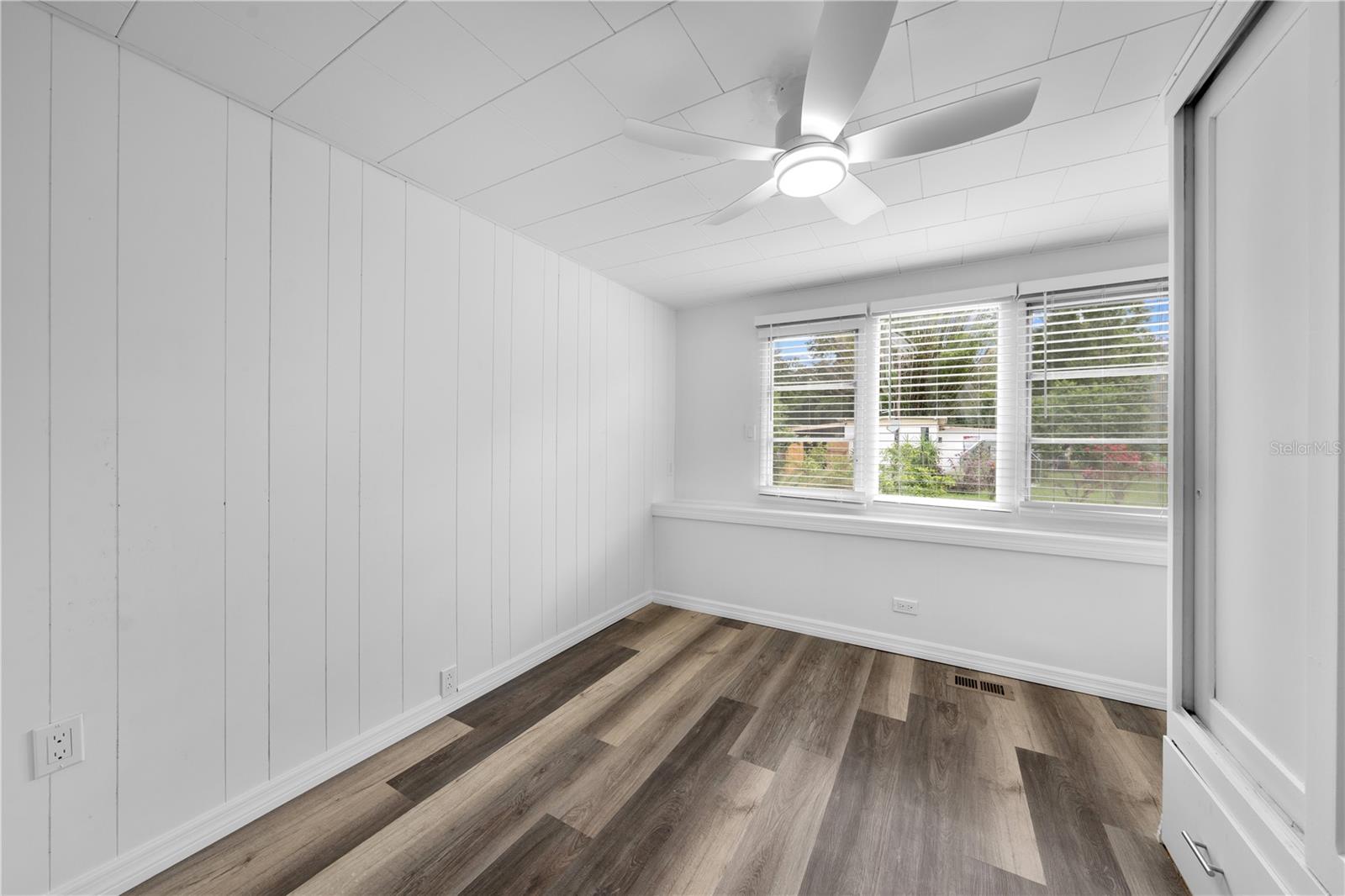 Image 15 of 26 For 1640 Flounder Street