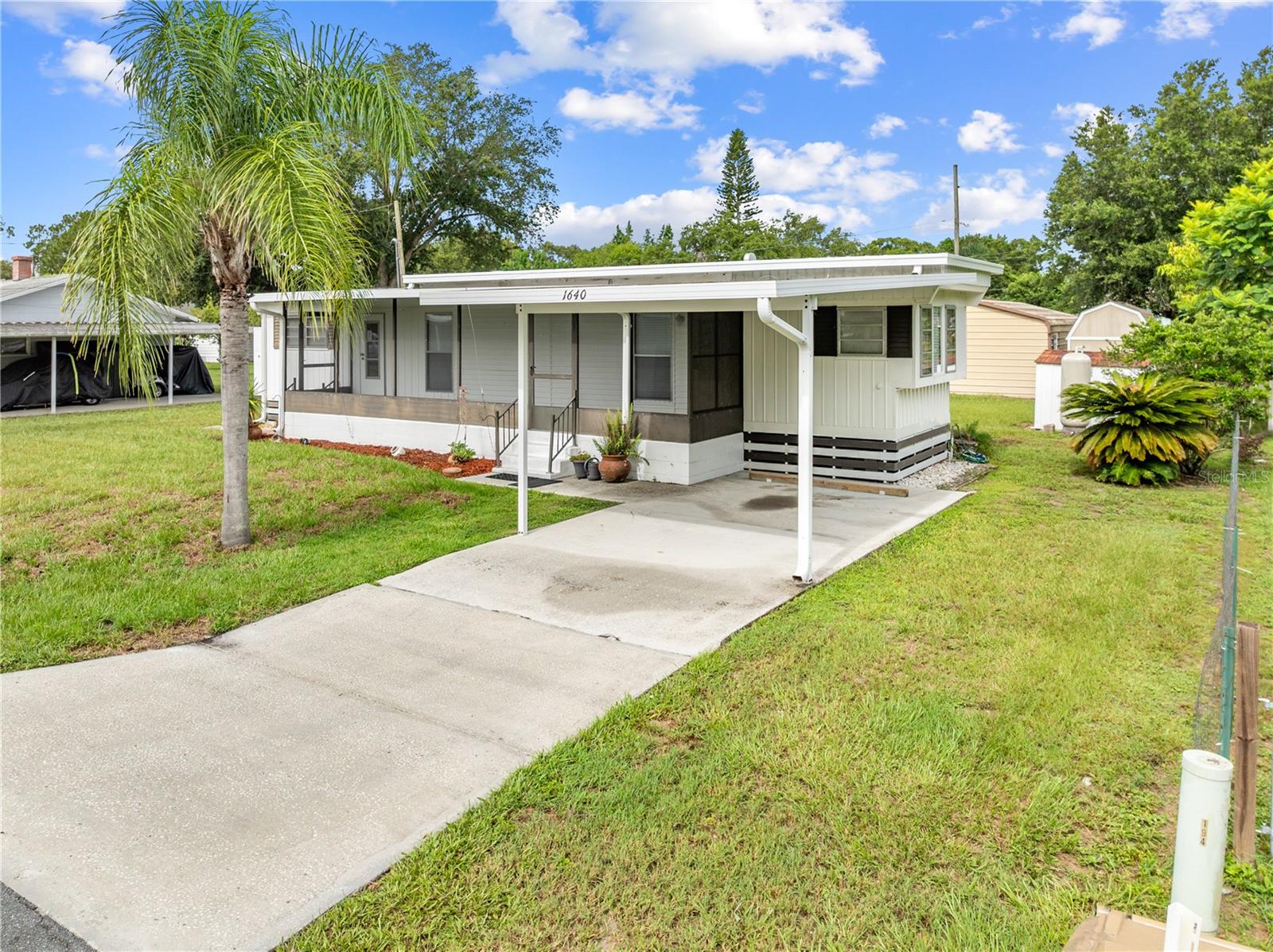Image 2 of 26 For 1640 Flounder Street
