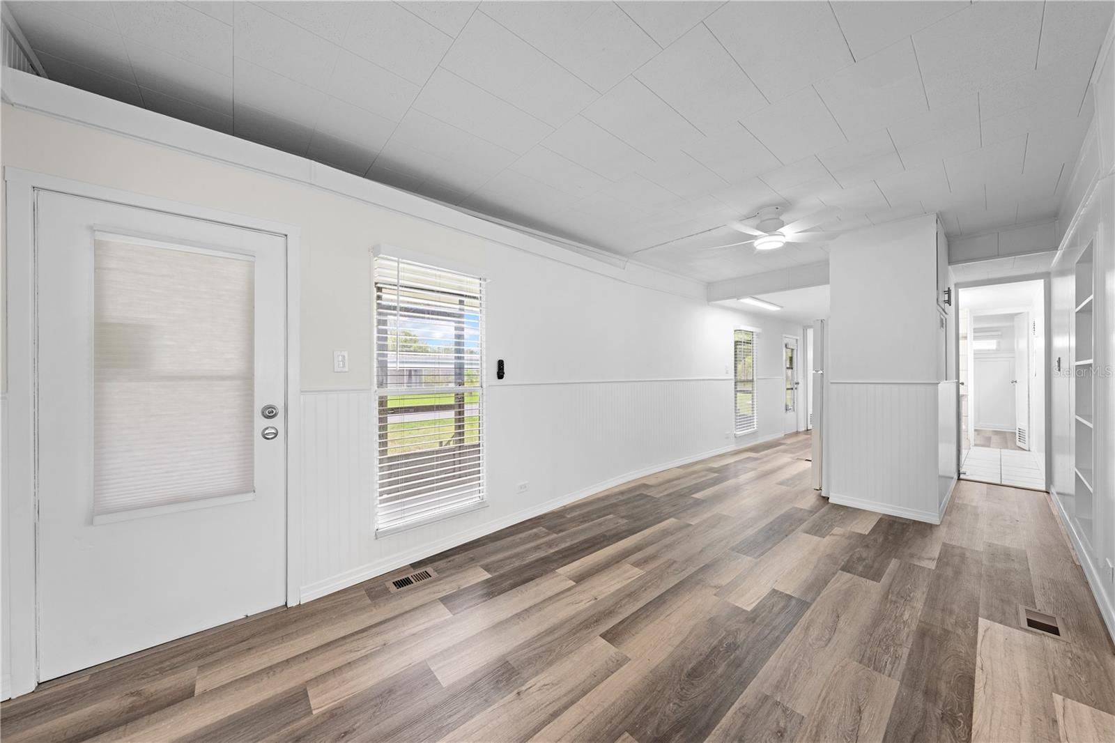 Image 8 of 26 For 1640 Flounder Street