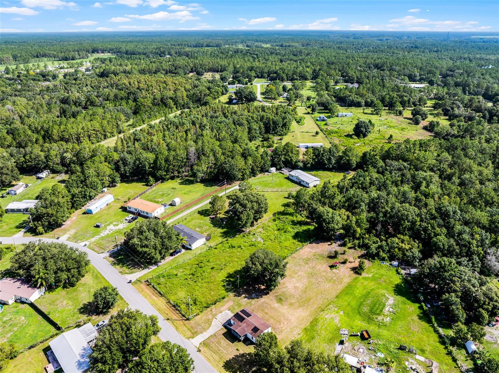 Image 12 of 18 For 909 Saddlewood Boulevard