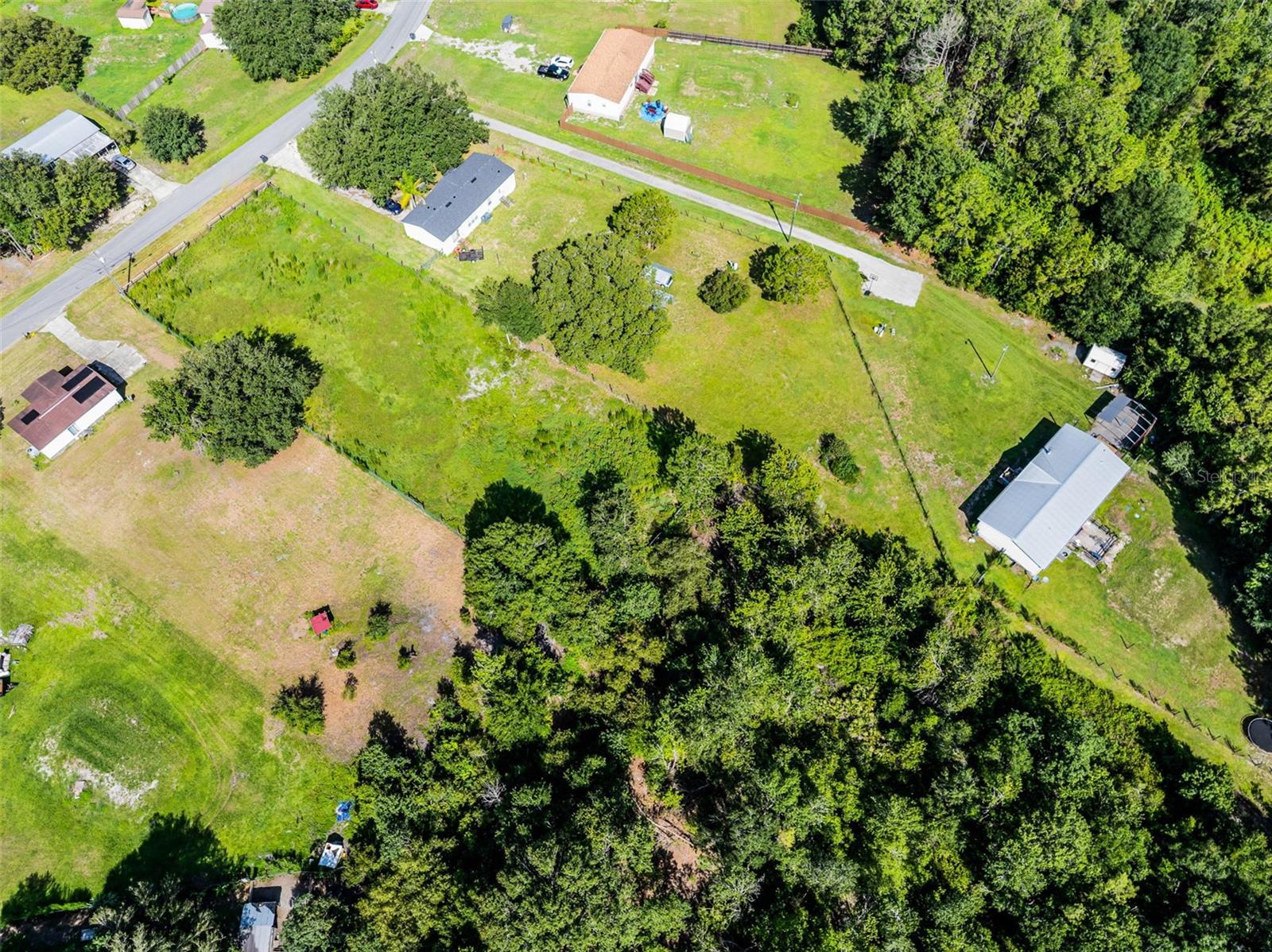 Image 16 of 18 For 909 Saddlewood Boulevard