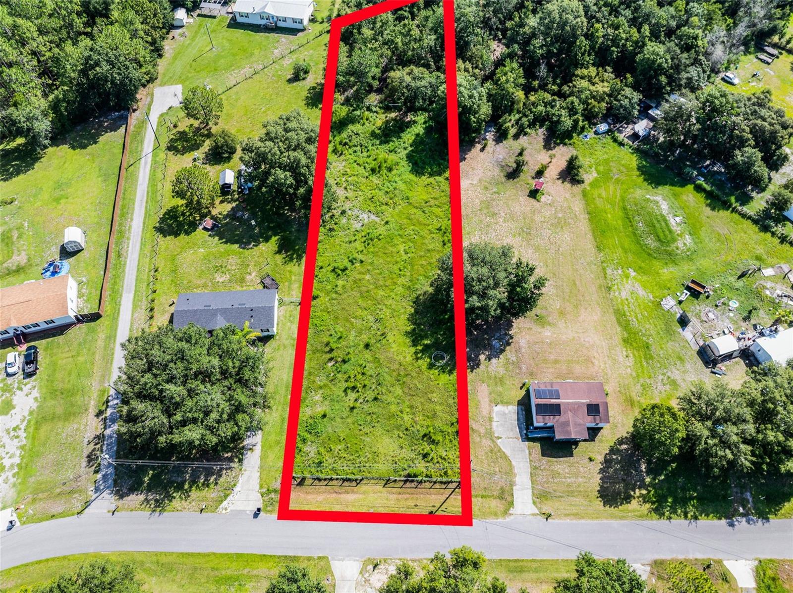 Image 3 of 18 For 909 Saddlewood Boulevard