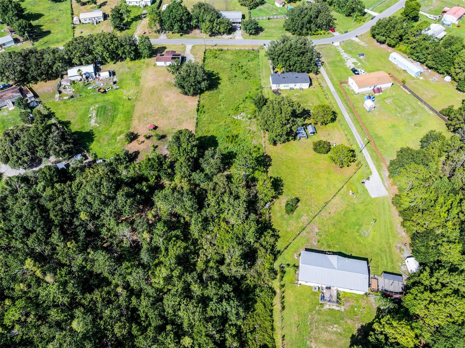 Image 4 of 18 For 909 Saddlewood Boulevard