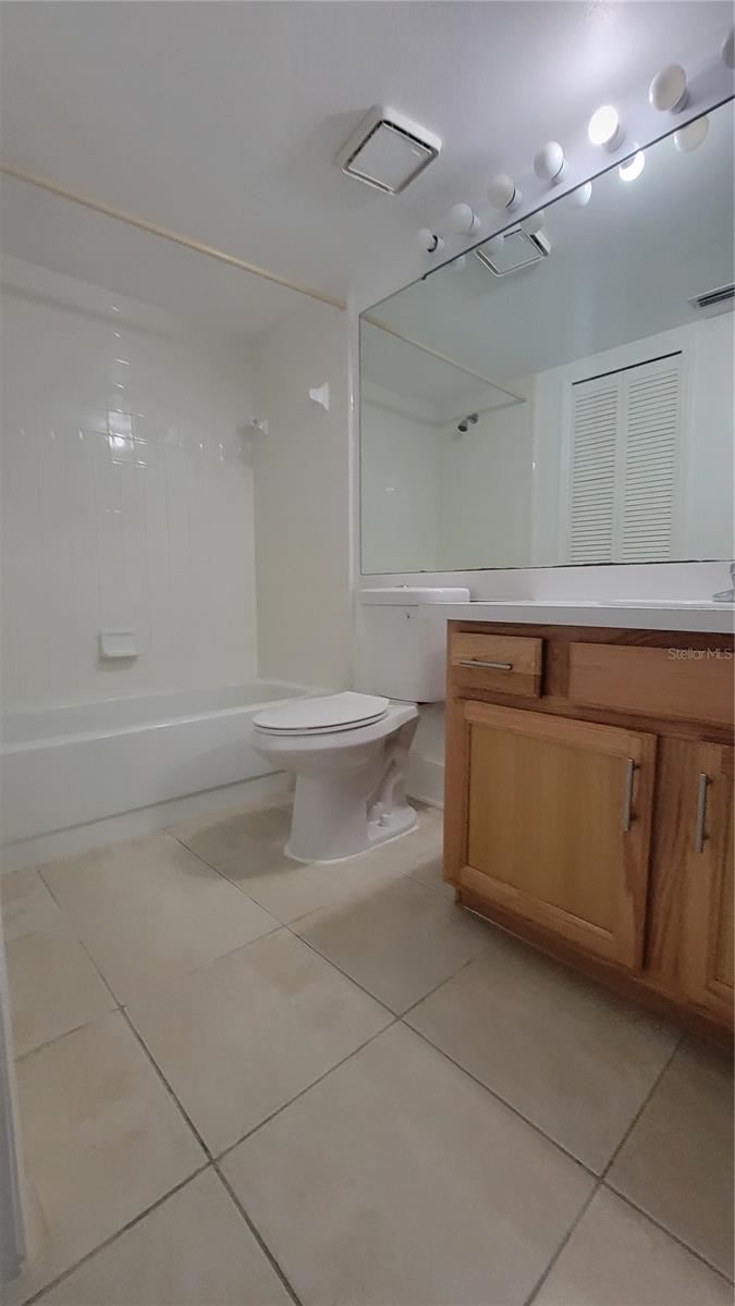 Image 7 of 9 For 13828 Timberbrooke Drive 102