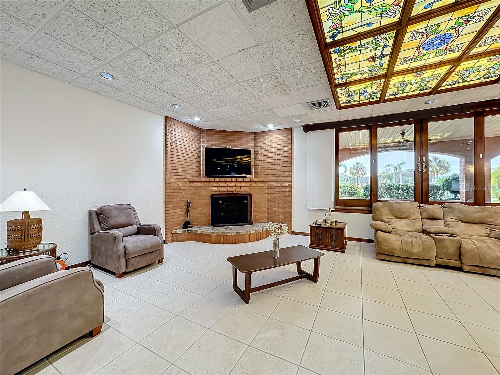 Image 15 of 56 For 6 Palm Way 