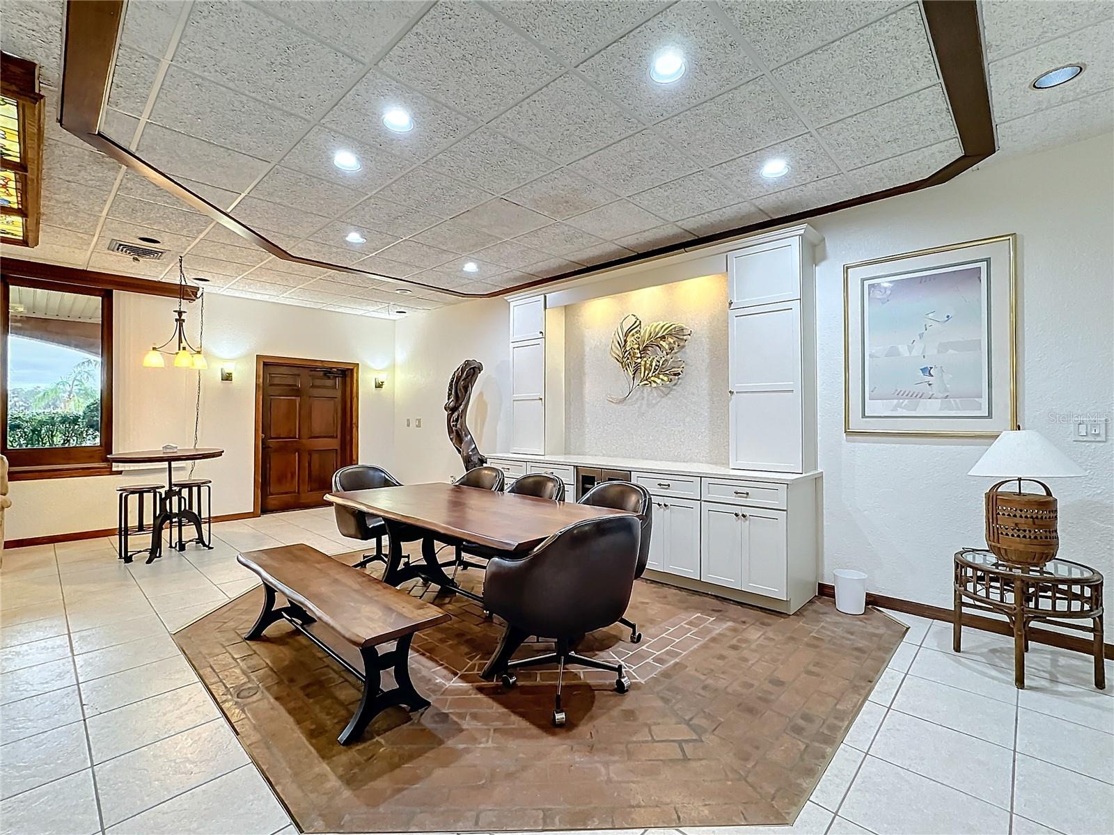 Image 18 of 56 For 6 Palm Way 
