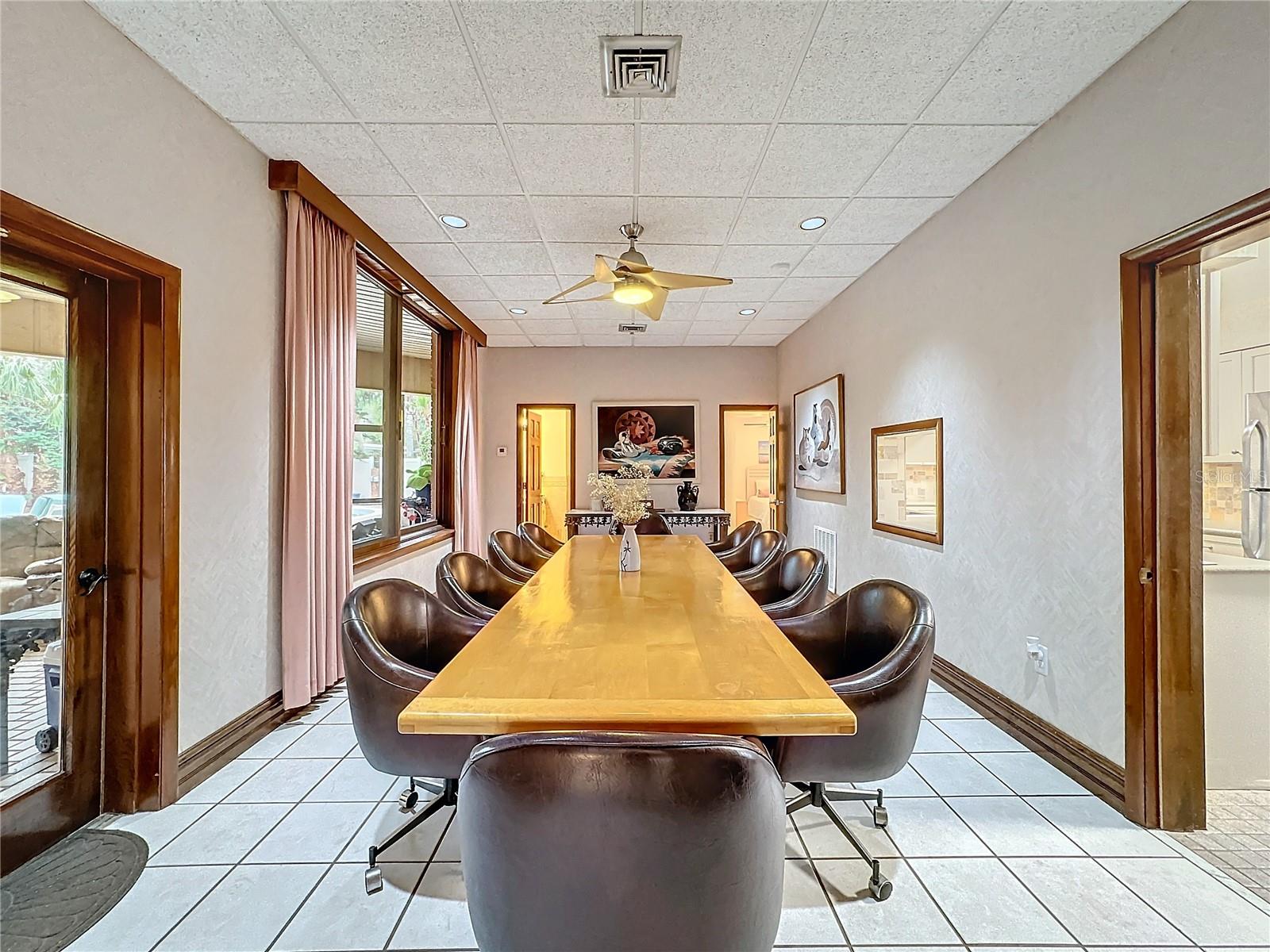 Image 20 of 56 For 6 Palm Way 