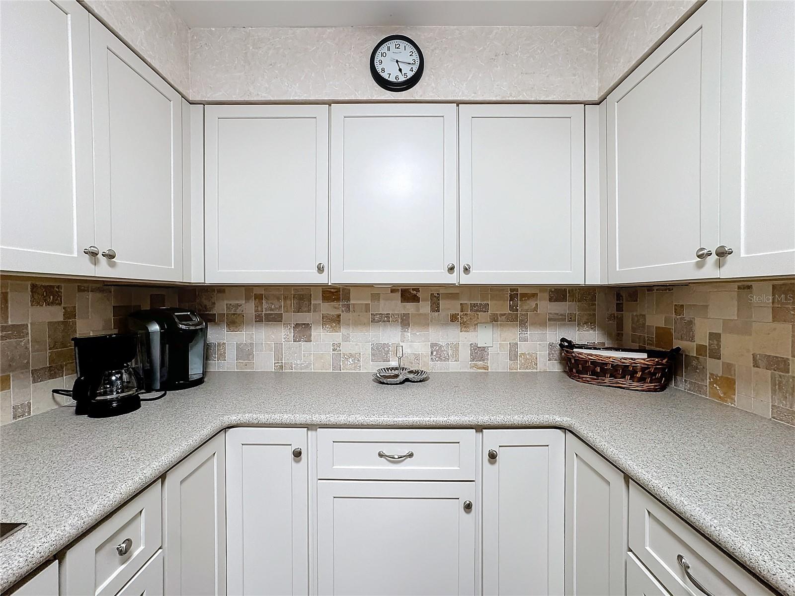 Image 8 of 56 For 6 Palm Way 