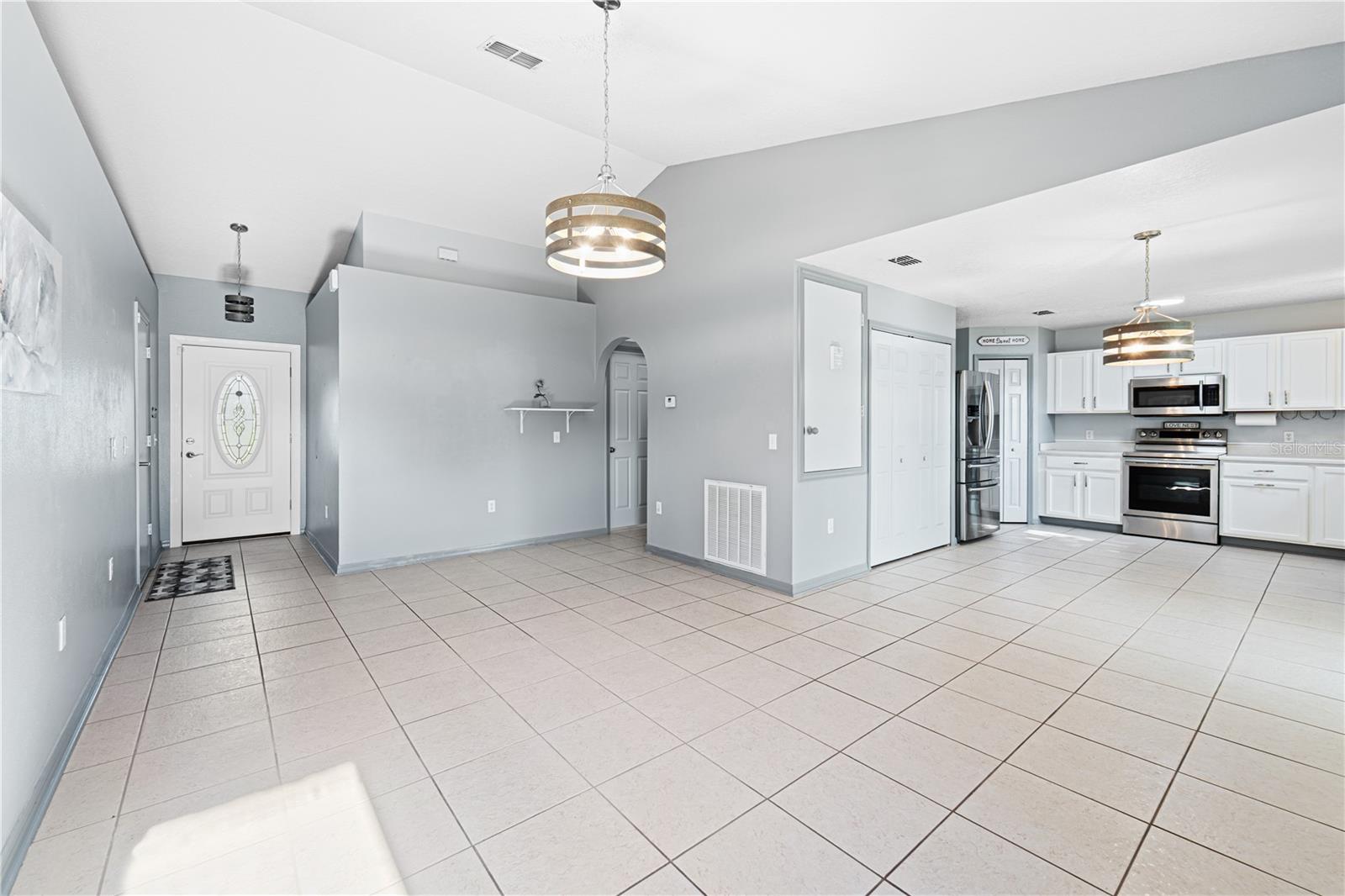 Image 2 of 12 For 2555 Sw 154th Place Rd