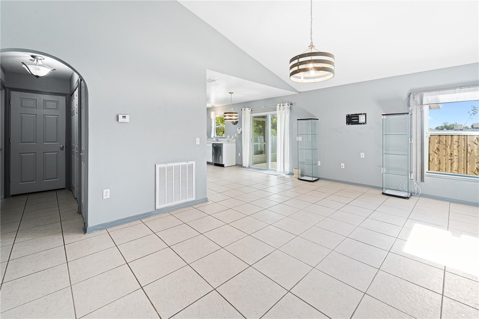 Image 3 of 12 For 2555 Sw 154th Place Rd