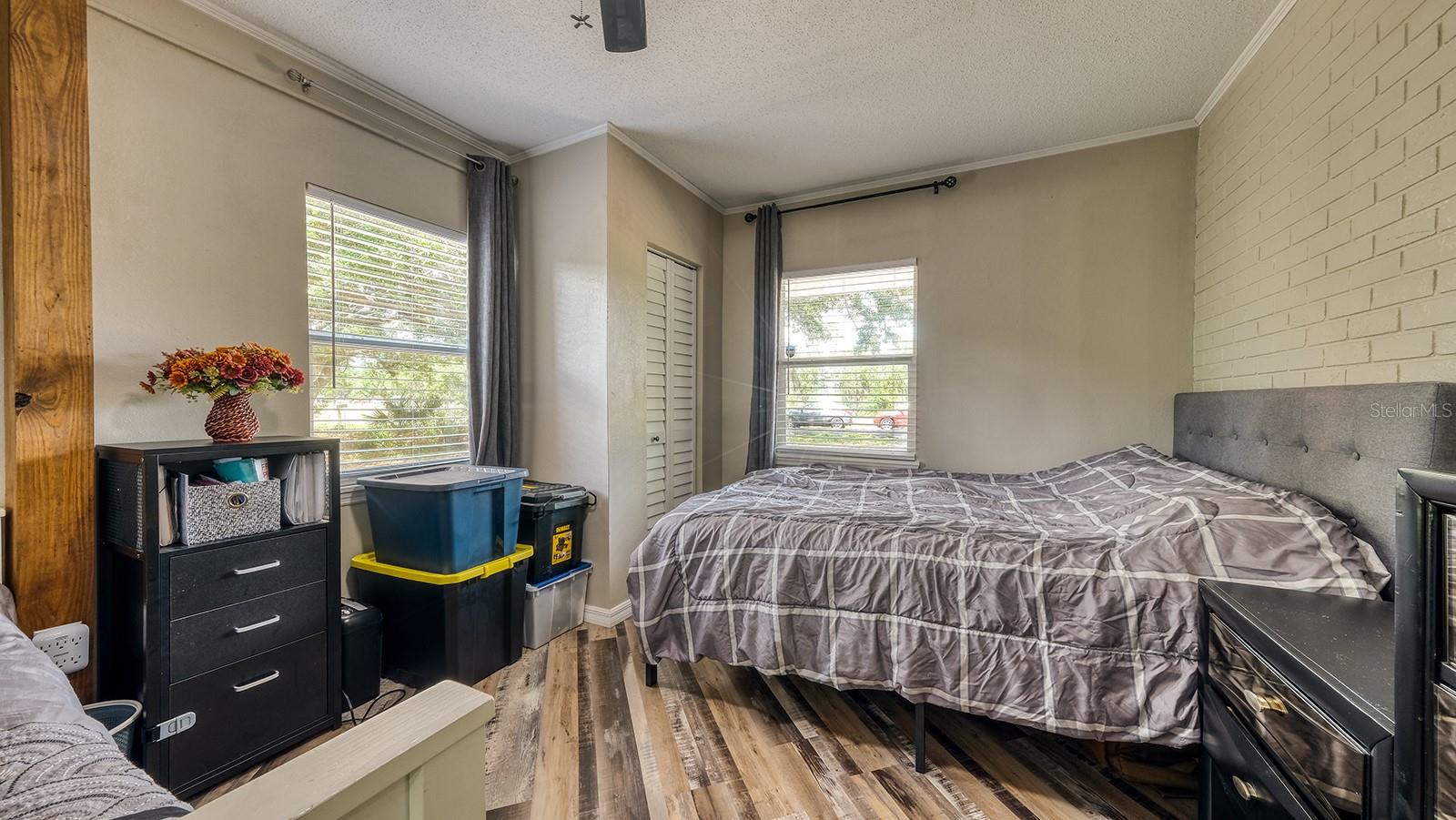 Image 13 of 20 For 2122 Lake Boulevard