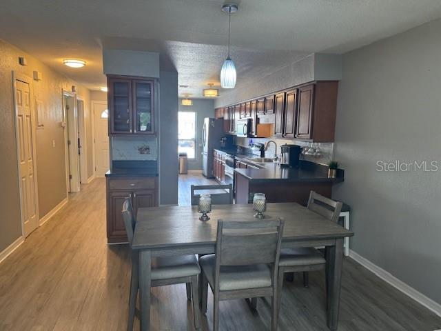 Image 5 of 23 For 7707 Country Place 4