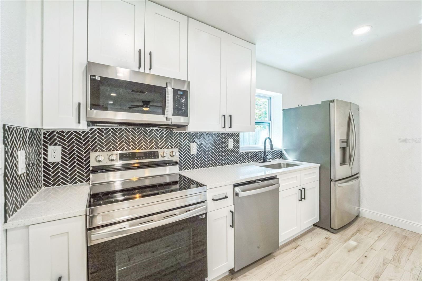 Image 10 of 26 For 4212 Harry Drive
