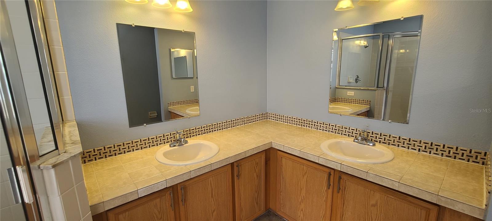 Image 14 of 26 For 416 Gannet Court