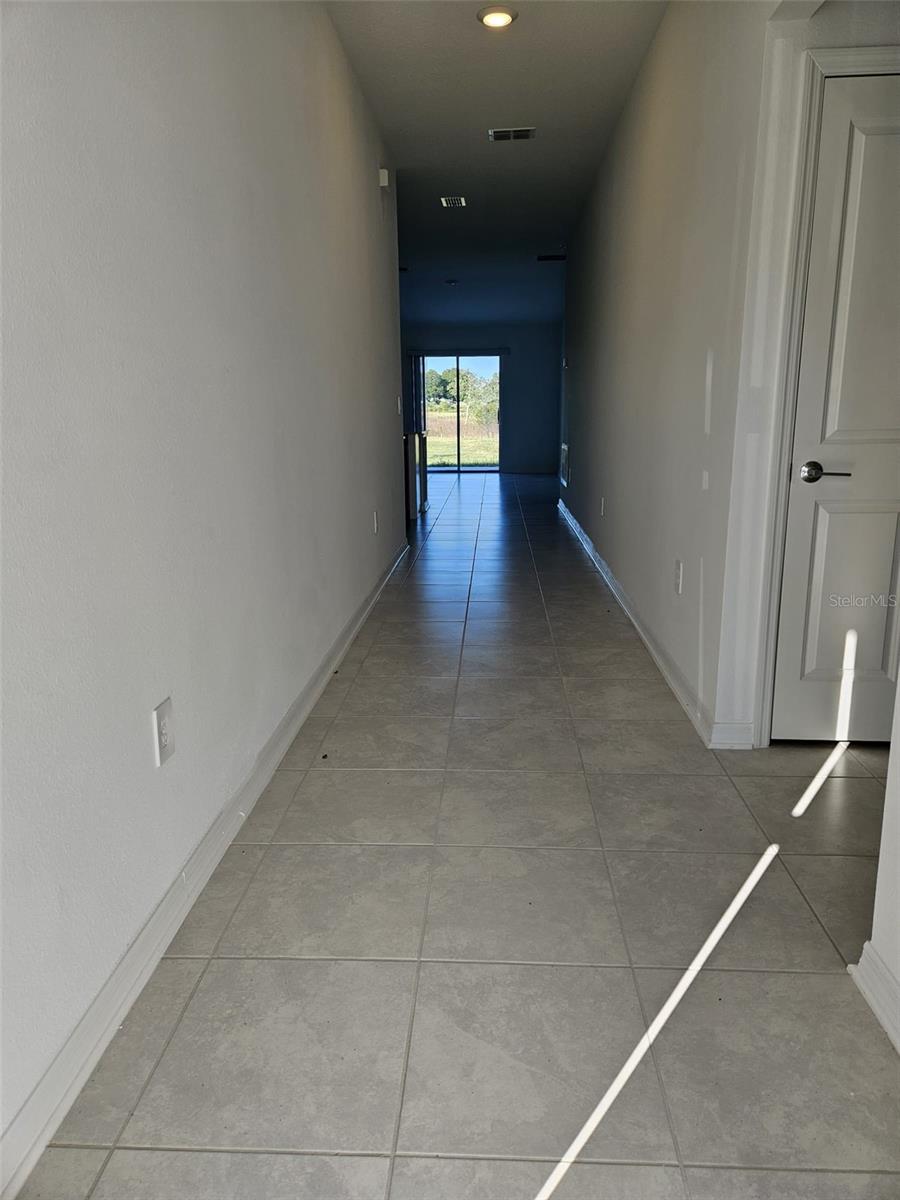 Image 4 of 14 For 914 Cattleman Street