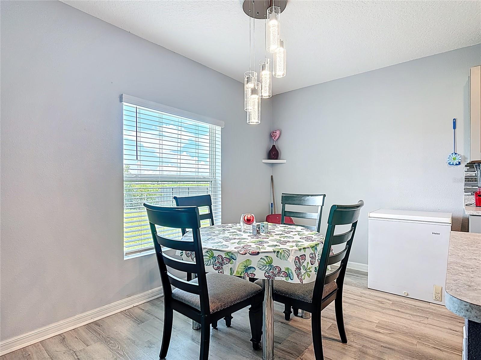 Image 22 of 60 For 402 Quarry Rock Circle