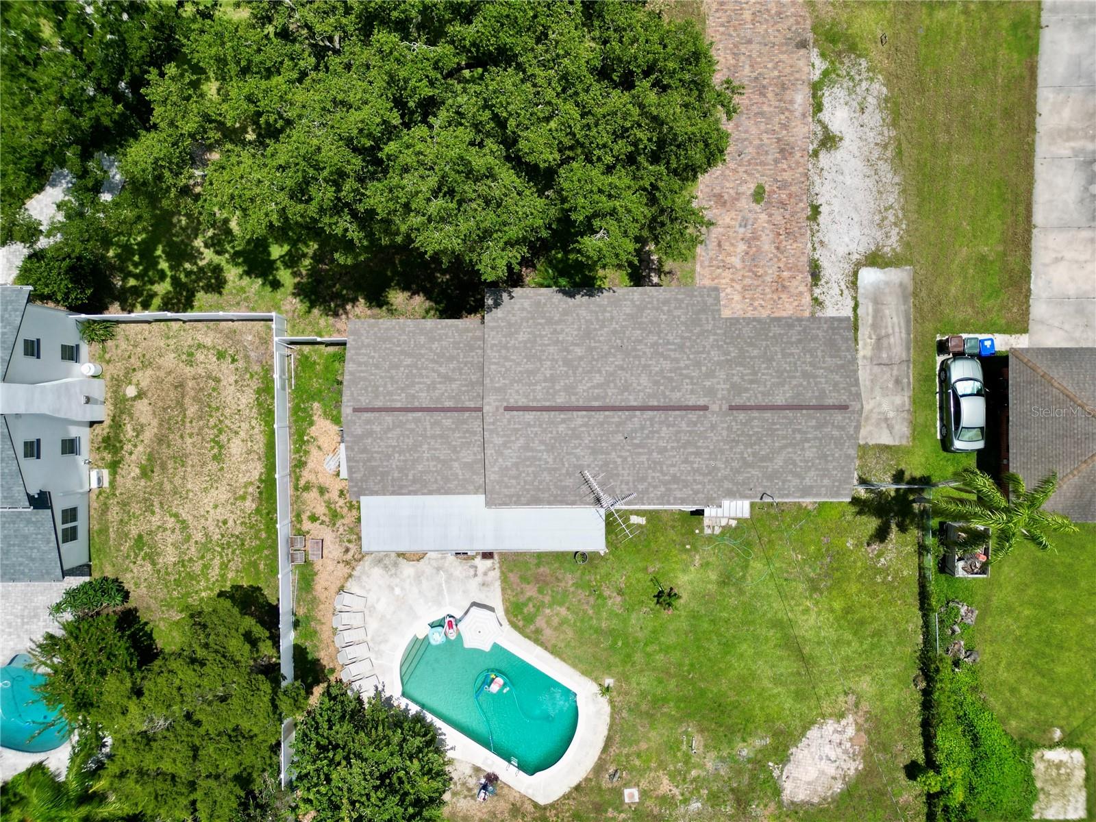 Image 27 of 31 For 2400 Sue Drive