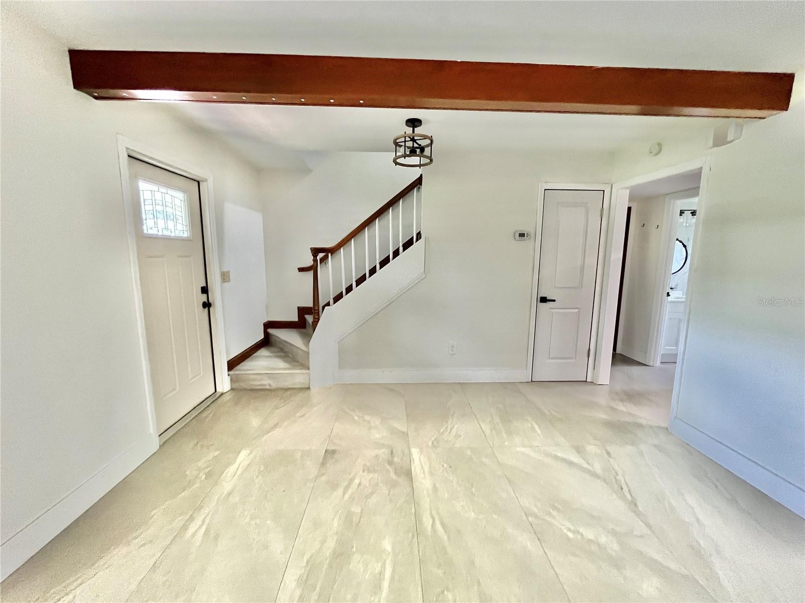 Image 4 of 31 For 2400 Sue Drive