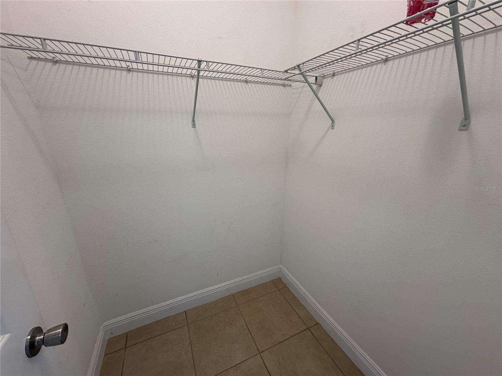 Image 10 of 16 For 1022 Embrun Court B