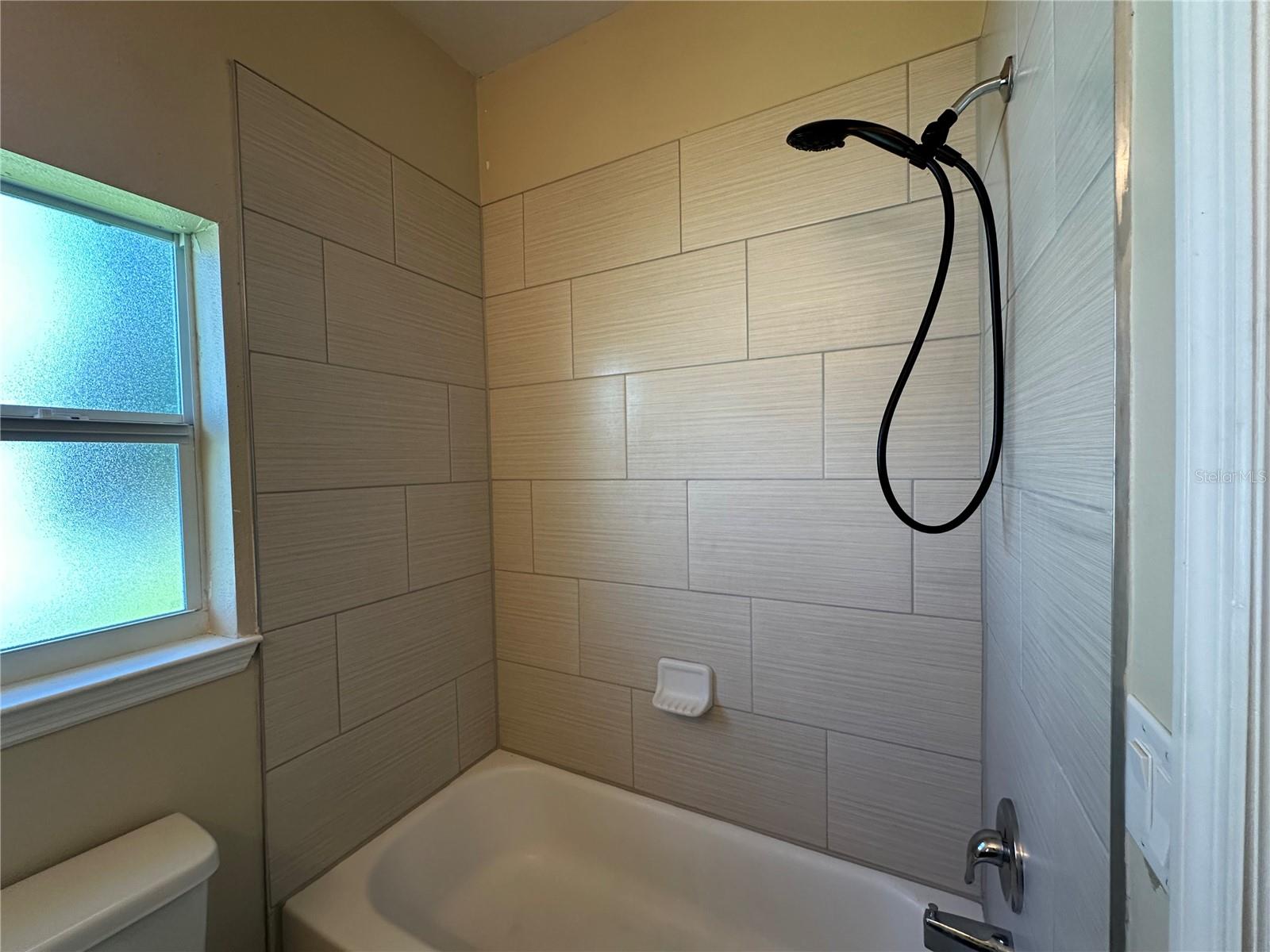 Image 11 of 16 For 1022 Embrun Court B