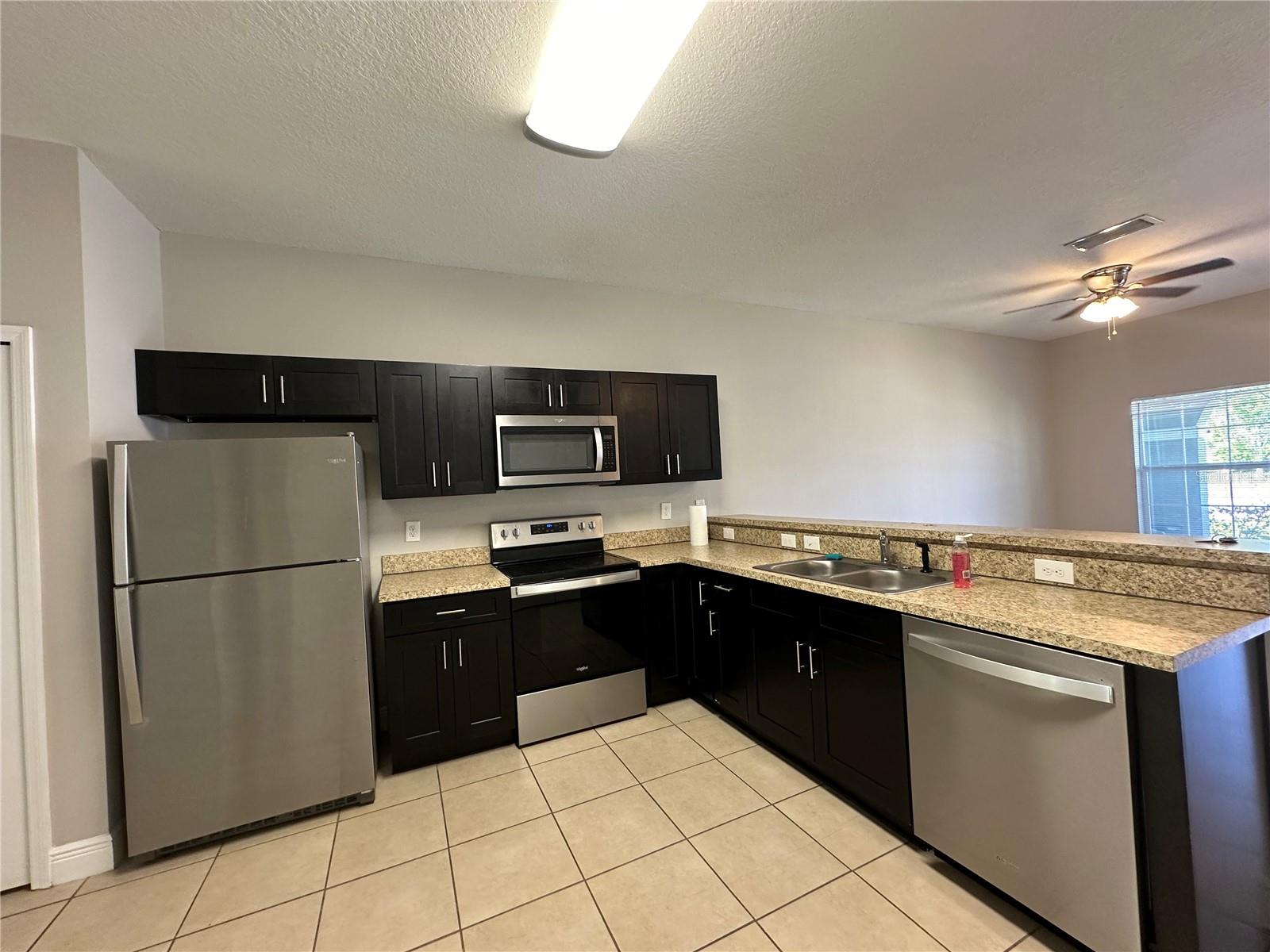 Image 5 of 16 For 1022 Embrun Court B