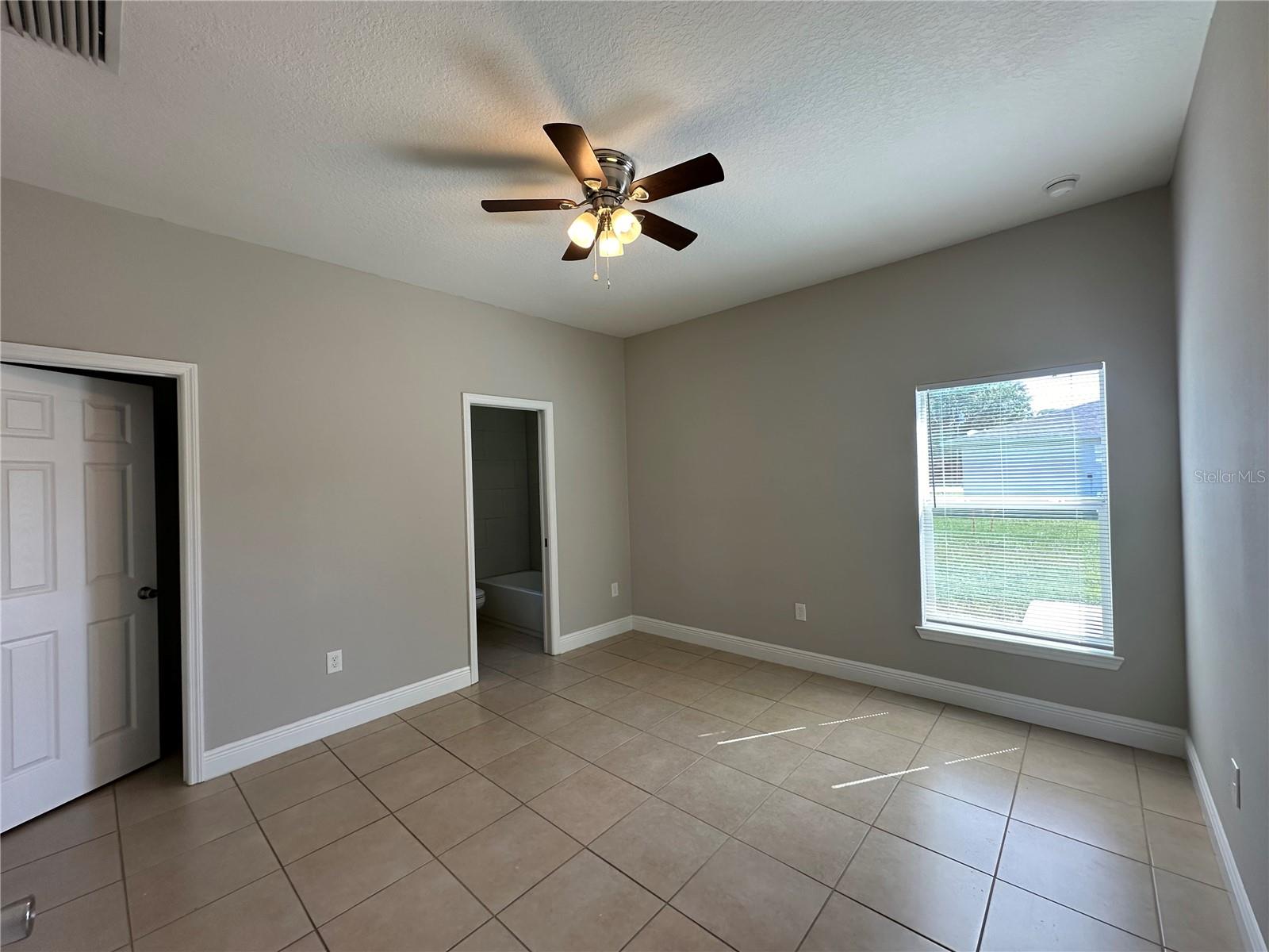 Image 9 of 16 For 1022 Embrun Court B
