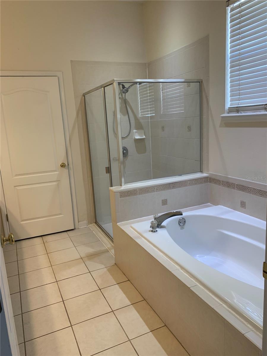 Image 4 of 8 For 188 Longview Avenue