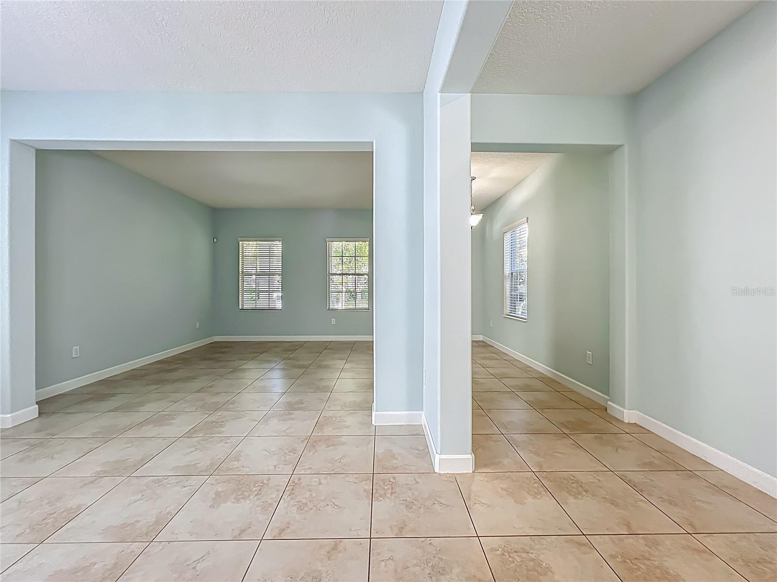 Image 11 of 53 For 15150 Evergreen Oak Loop