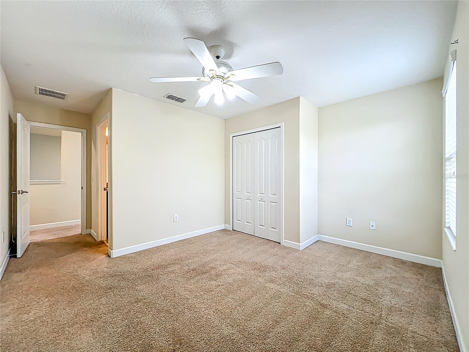 Image 40 of 53 For 15150 Evergreen Oak Loop