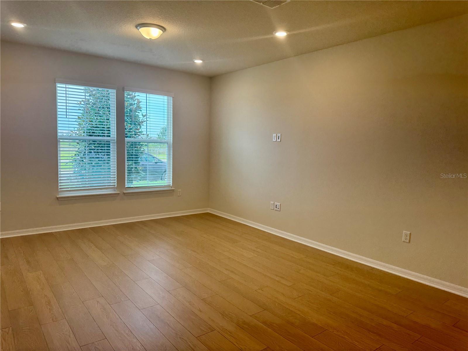 Image 6 of 24 For 6370 Tabebuia Parkway