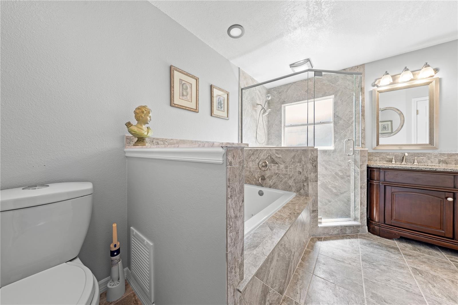 Image 18 of 42 For 608 Maple Forest Drive
