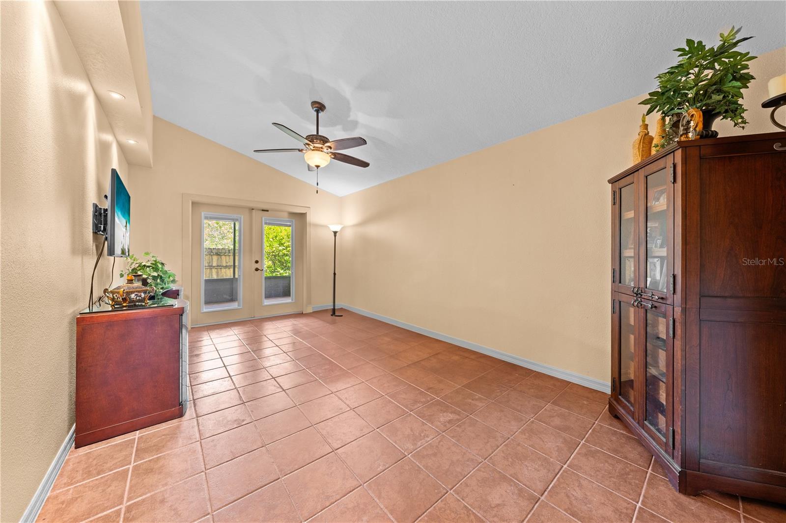 Image 23 of 42 For 608 Maple Forest Drive
