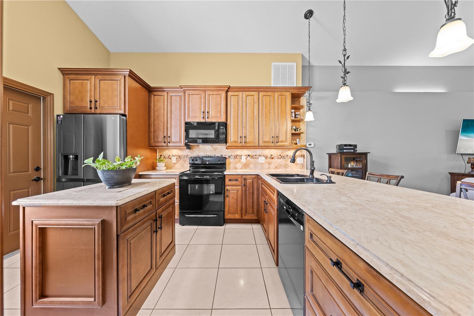 Image 4 of 42 For 608 Maple Forest Drive