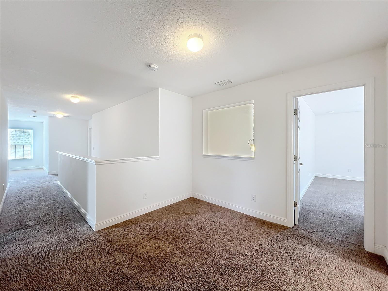 Image 21 of 44 For 14481 Breakwater Way