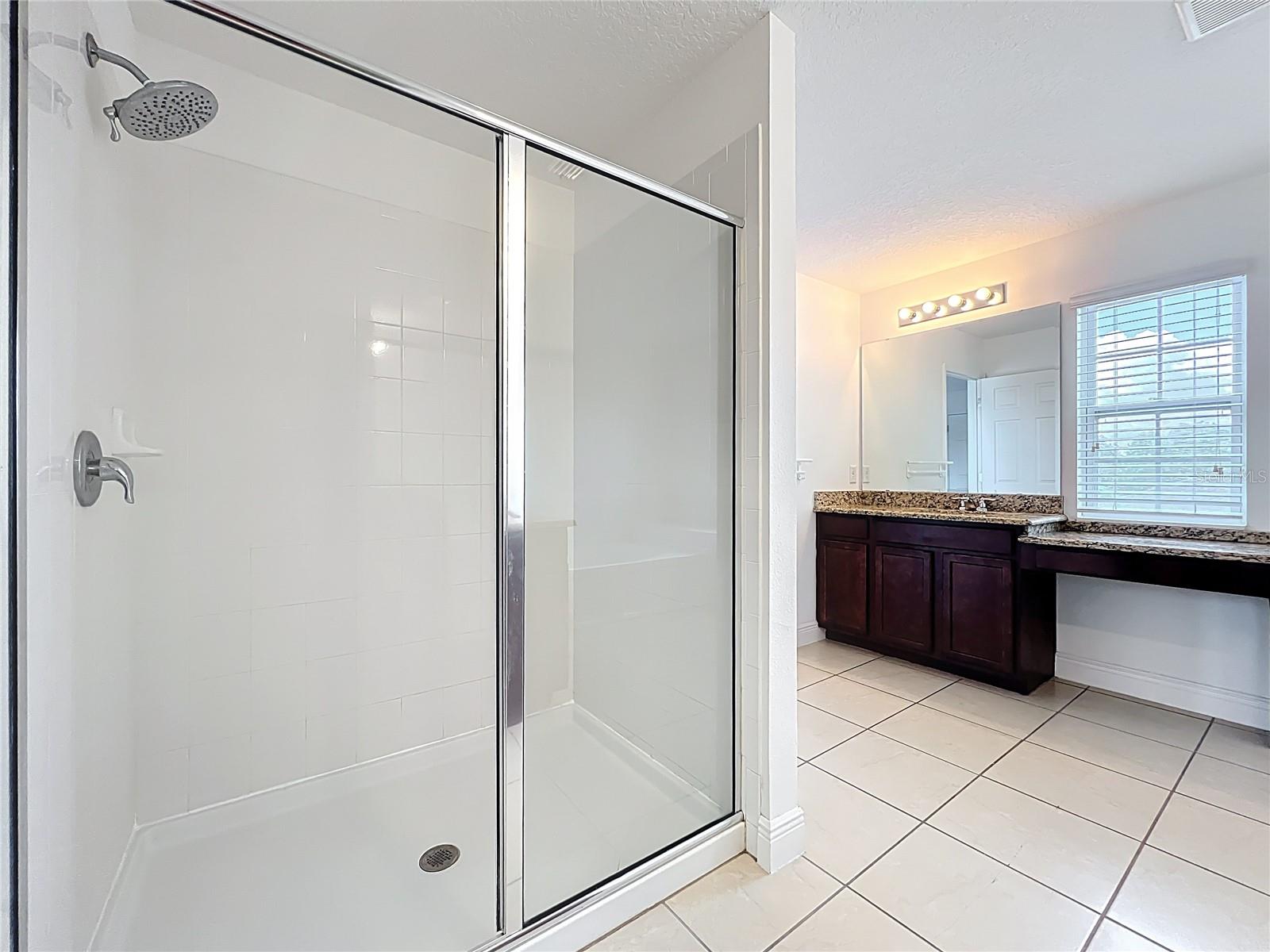 Image 31 of 44 For 14481 Breakwater Way