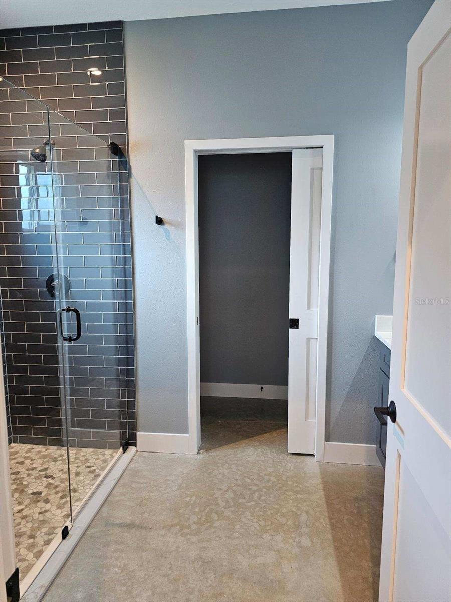 Image 10 of 15 For 785 Giblin Avenue Sw