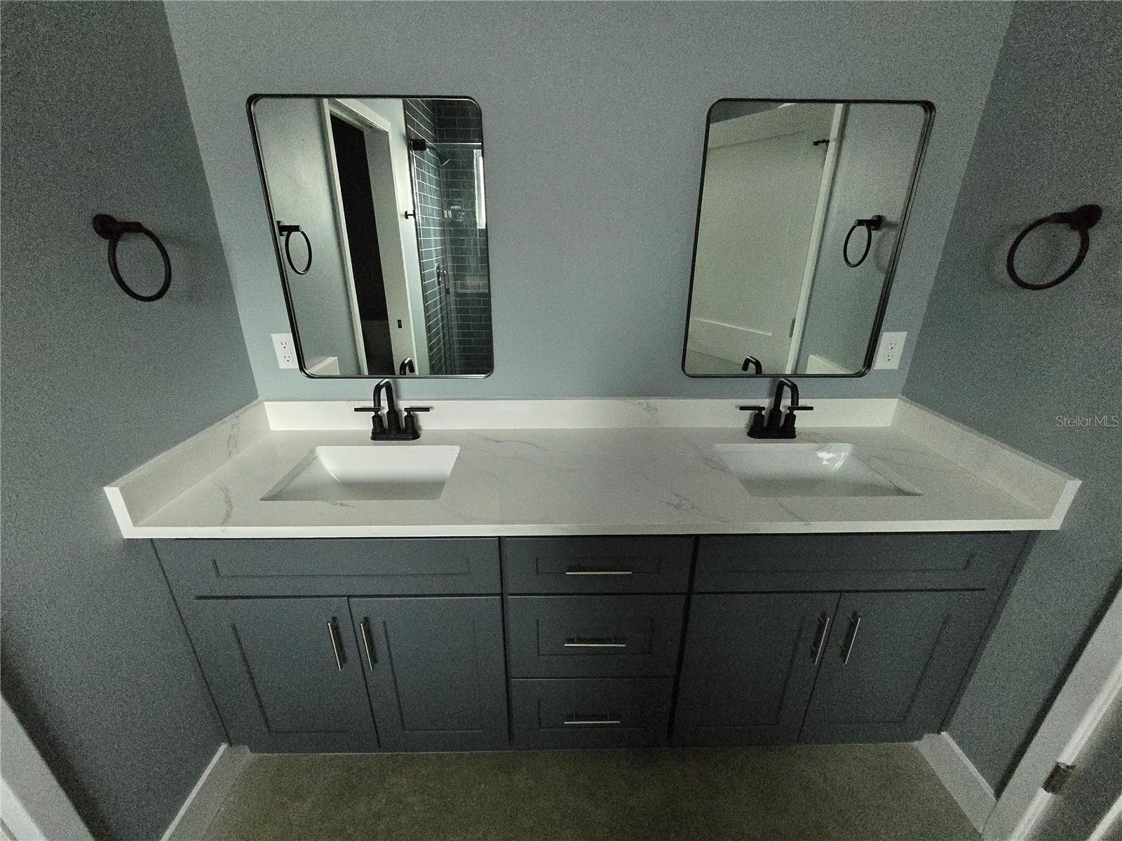 Image 11 of 15 For 785 Giblin Avenue Sw