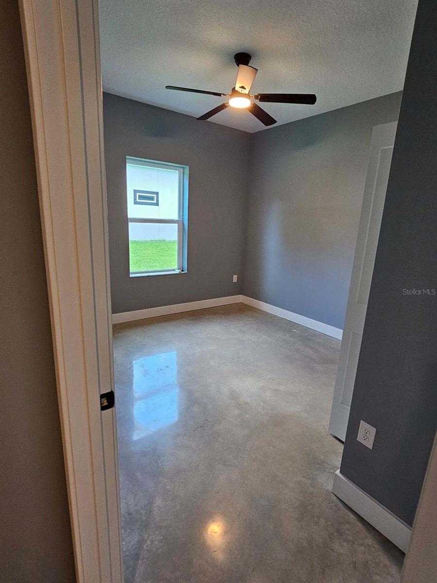 Image 12 of 15 For 785 Giblin Avenue Sw