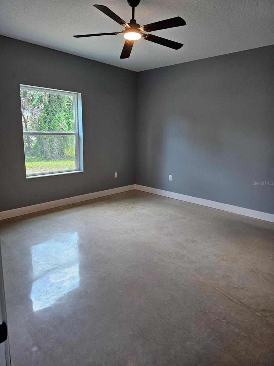 Image 9 of 15 For 785 Giblin Avenue Sw