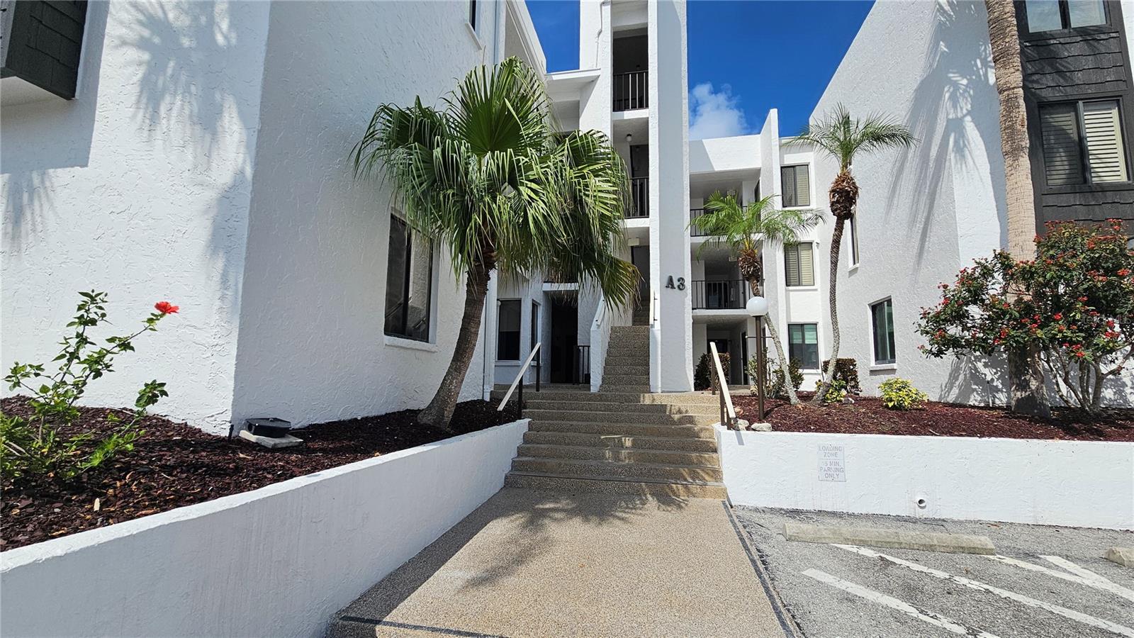 Image 2 of 33 For 2950 Beach Road A321
