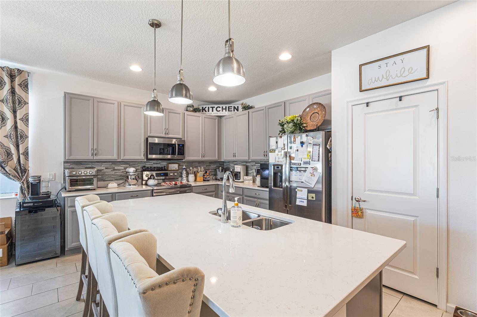 Image 10 of 31 For 2560 Rush Bay Way