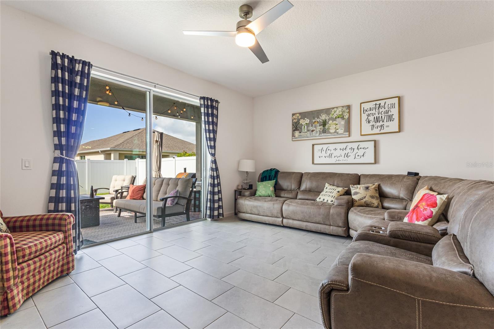 Image 25 of 31 For 2560 Rush Bay Way