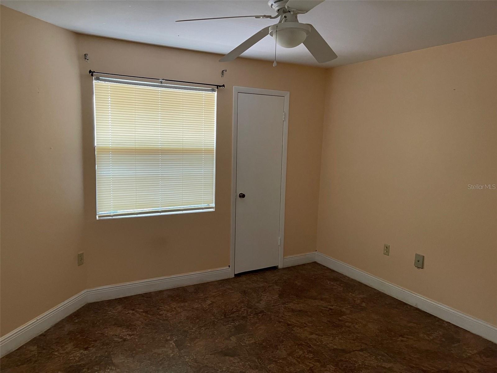 Image 6 of 8 For 3016 Parkway Boulevard 303