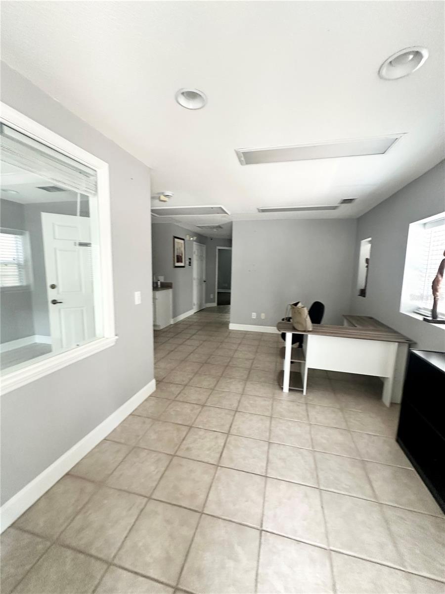 Image 3 of 10 For 112 Clyde Avenue