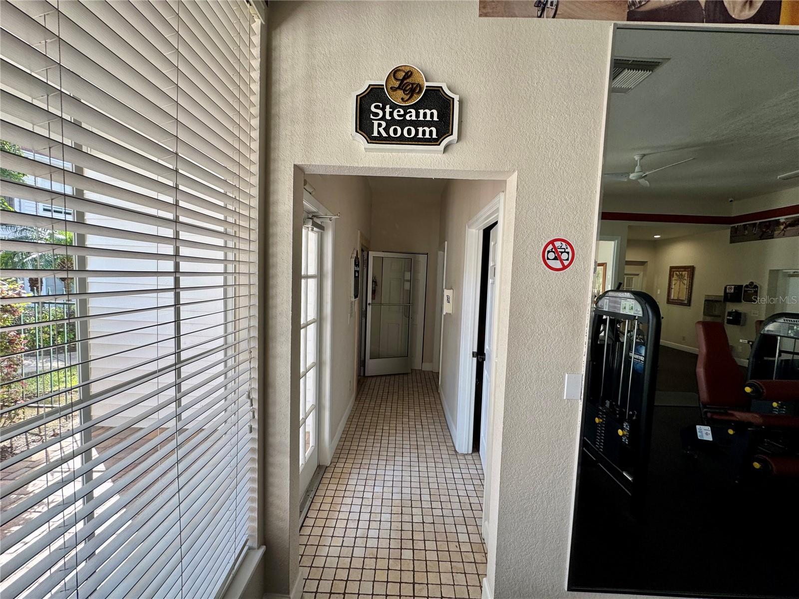 Image 11 of 22 For 11558 Westwood Boulevard 822