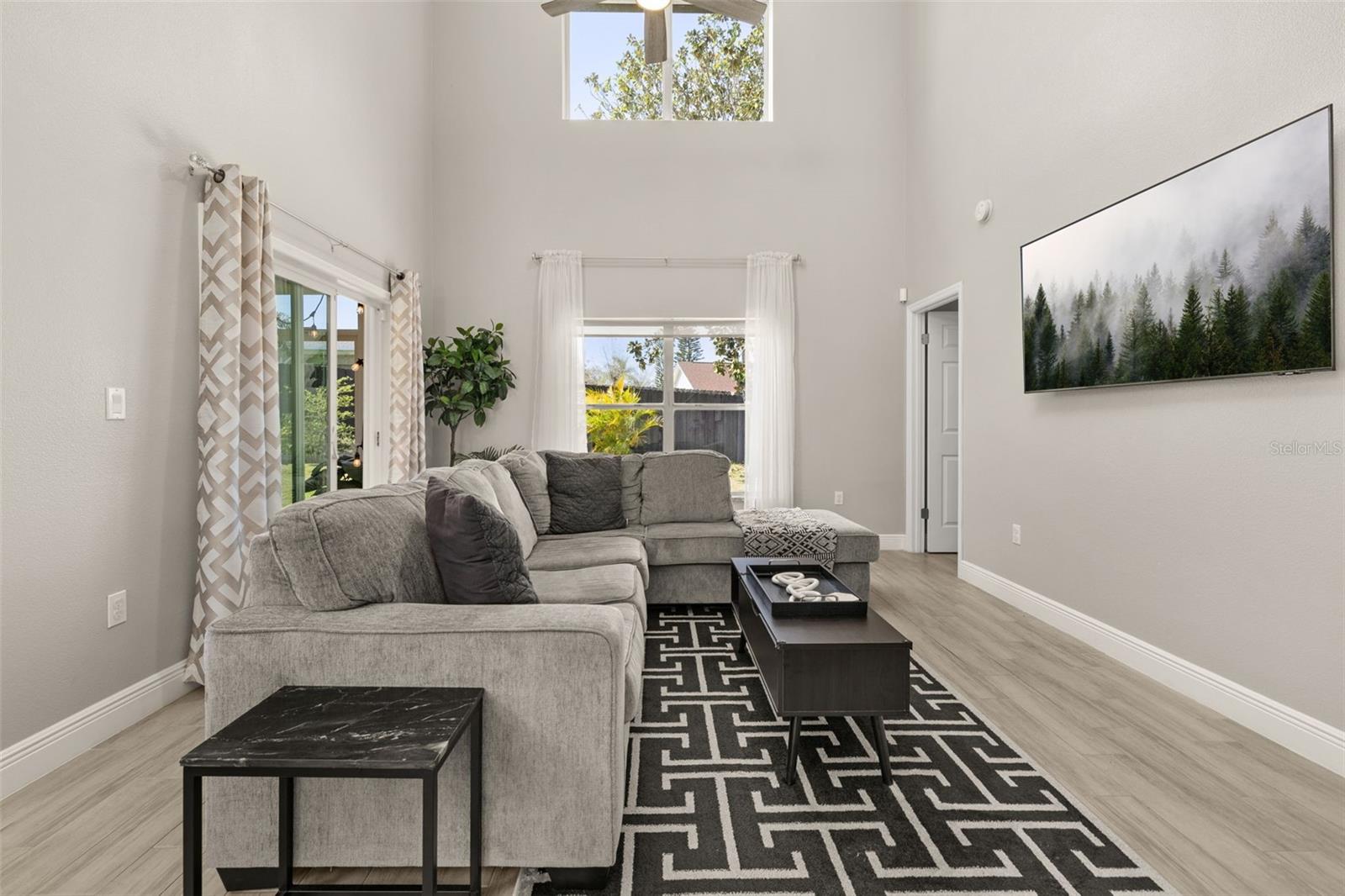 Image 14 of 65 For 2313 Duncan Trail