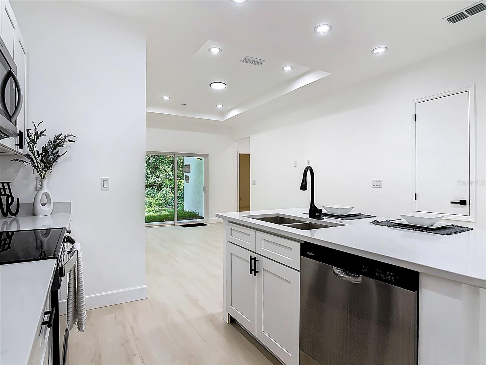 Image 11 of 50 For 1351 Mellonville Avenue