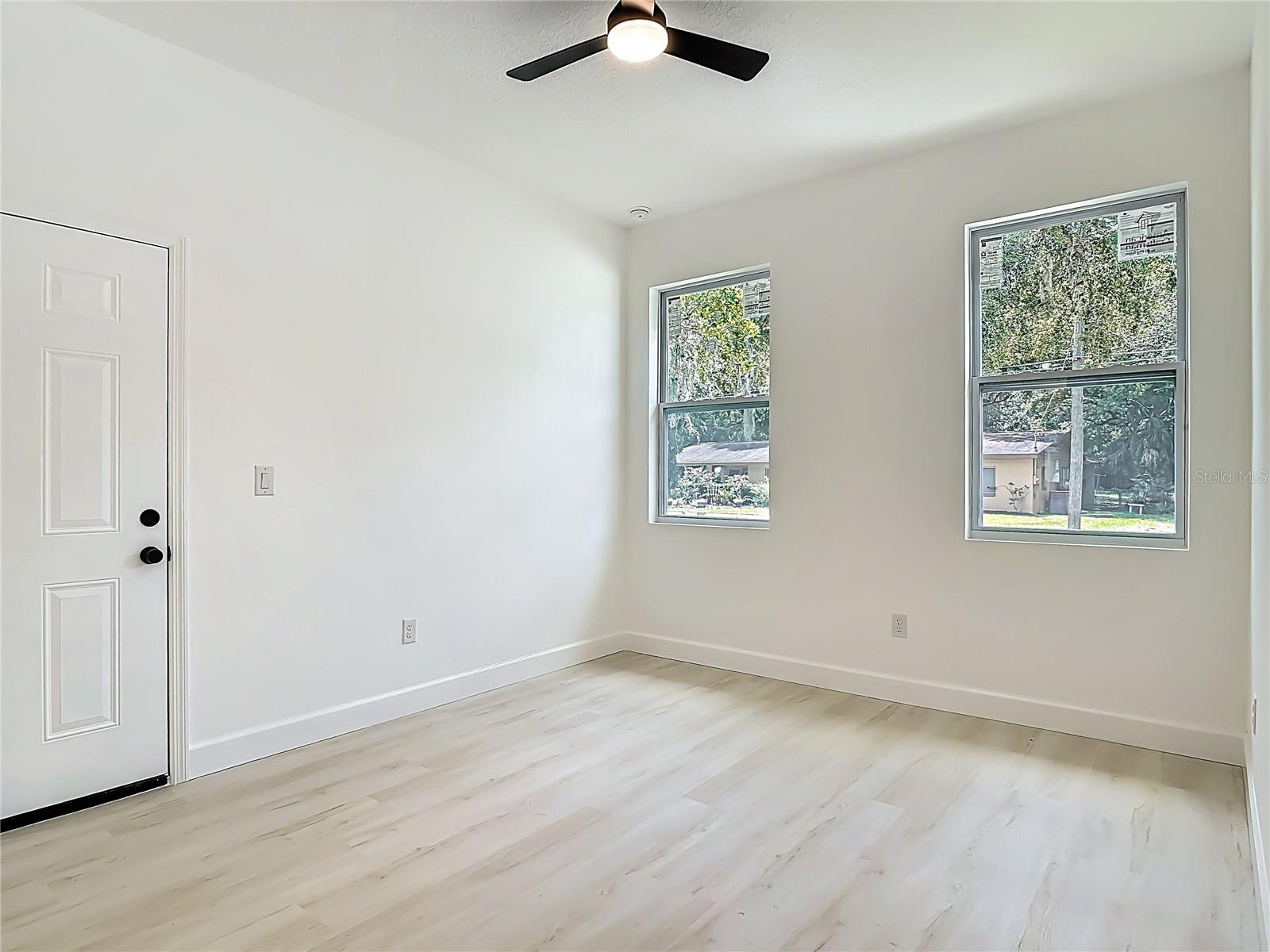 Image 21 of 50 For 1351 Mellonville Avenue